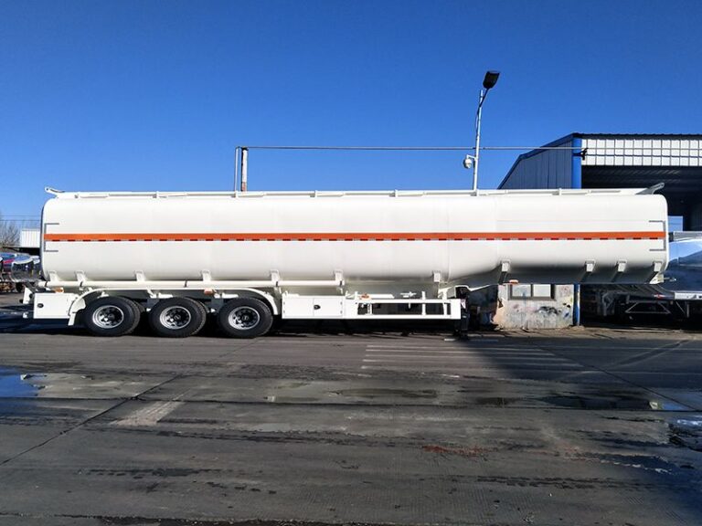 What is a Pneumatic Tanker Trailer