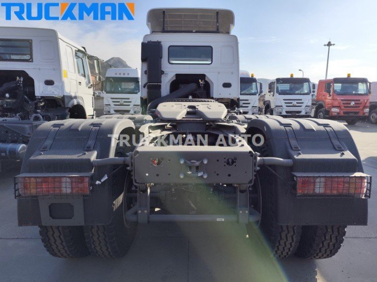 HOWO Trailer Truck