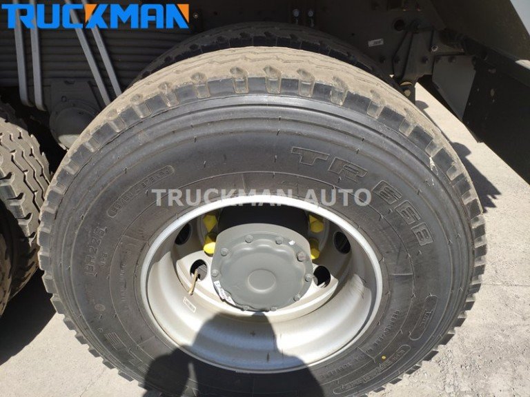 13R22.5 Custom Tires
