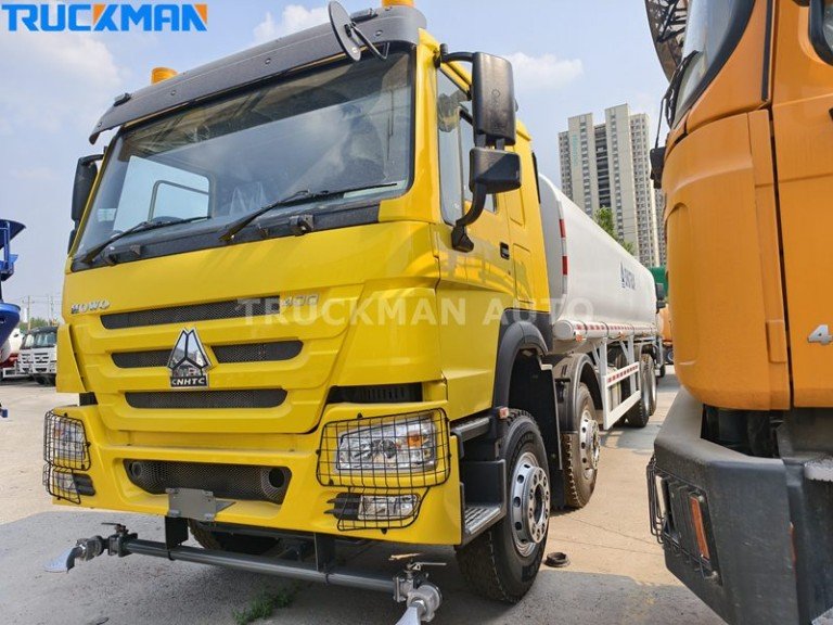 HOWO 8x4 Water Tanker Truck