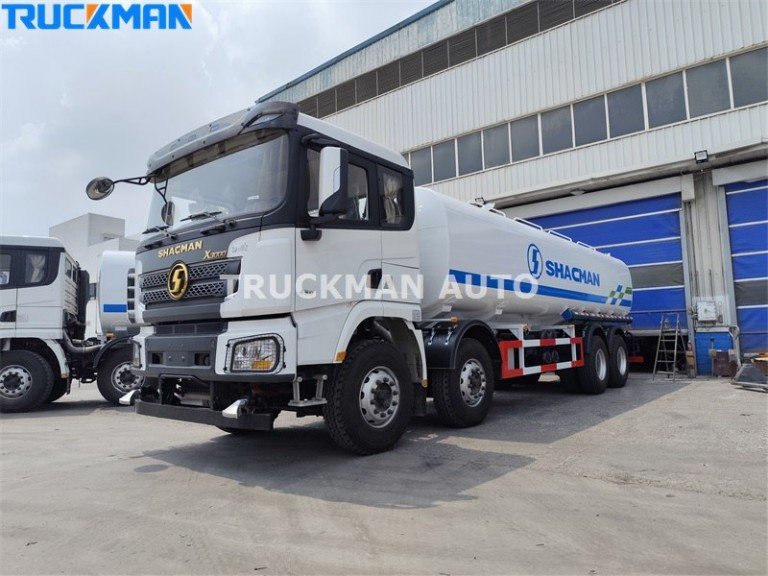 SHACMAN Water Tanker Truck
