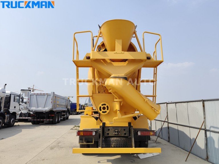 SINOTRUK HOWO Cement Mixer Truck