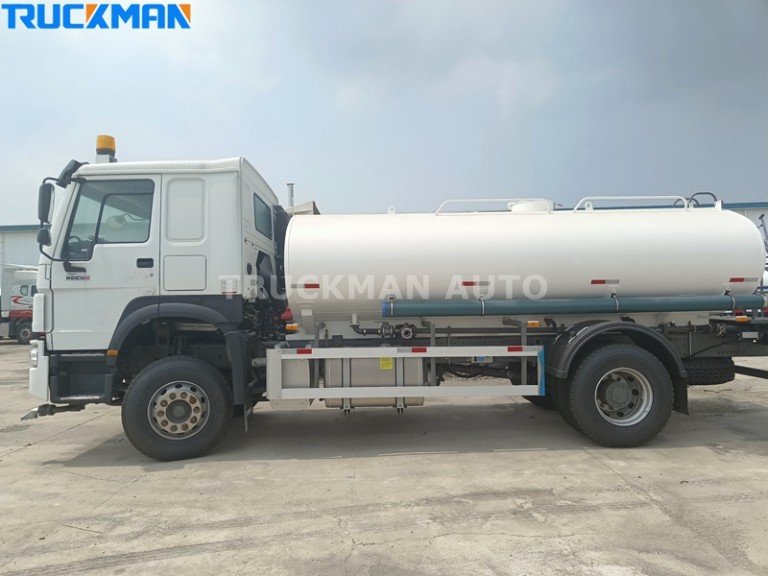 SINOTRUK HOWO 4x2 Water Truck