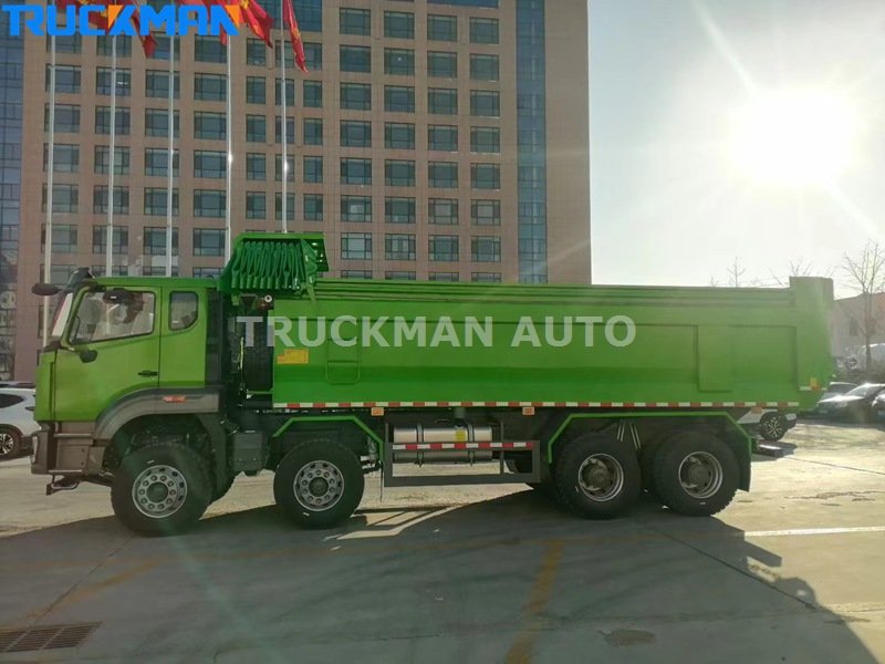 SINOTRUK HOWO NX 8x4 tipper