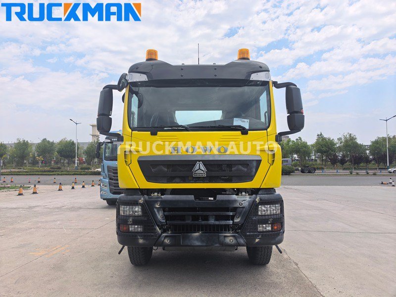 SINOTRUK HOWO TX tractor