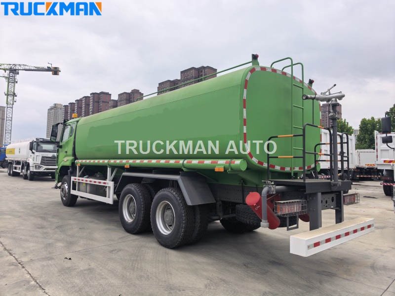 HOWO water tanker truck